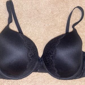 Victoria's Secret Black Lace Trim Bra - Body by Victoria Perfect Shape 🖤